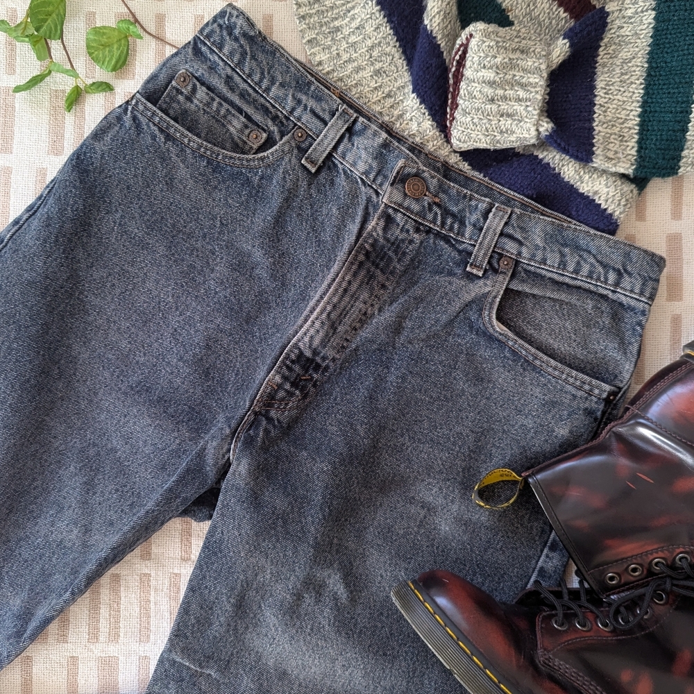 Levi's | 550 | 34 x 29 | Vintage | 1991 | Relaxed Fit Tapered Leg Denim Stone
